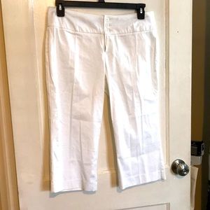 Maurices capris size 7/8 excellent condition
